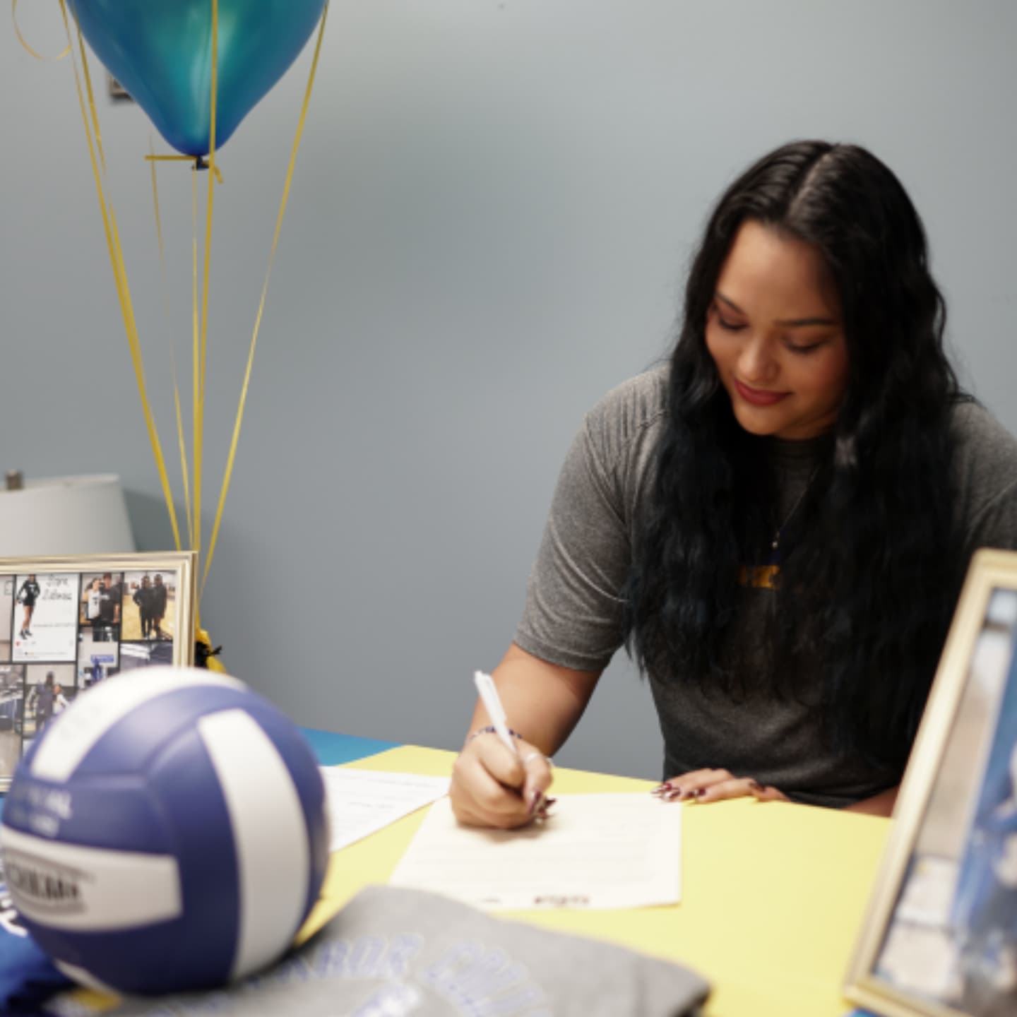 iSchool Virtual Academy Senior Lands Volleyball Scholarship